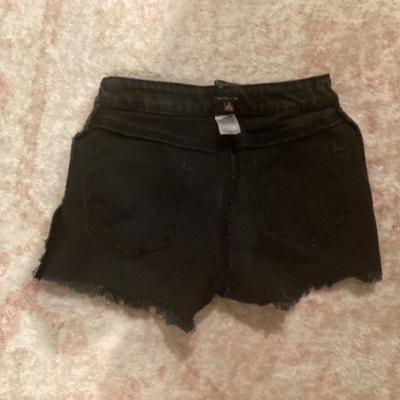 Black jean shorts! - Picture 4 of 5